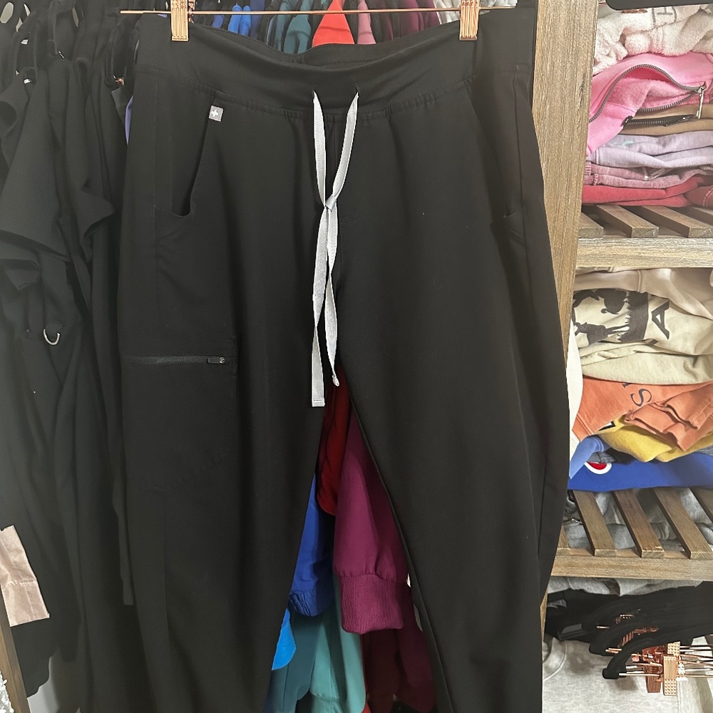 Figs scrub pants